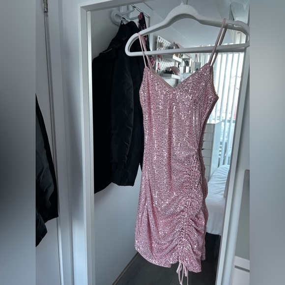 Step Out In Sequins mini dress - Windsor store - Picture 4 of 5